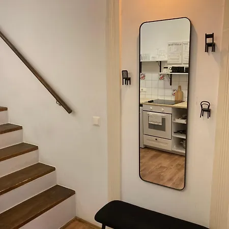 The Rabbit Hole شقة بودابست